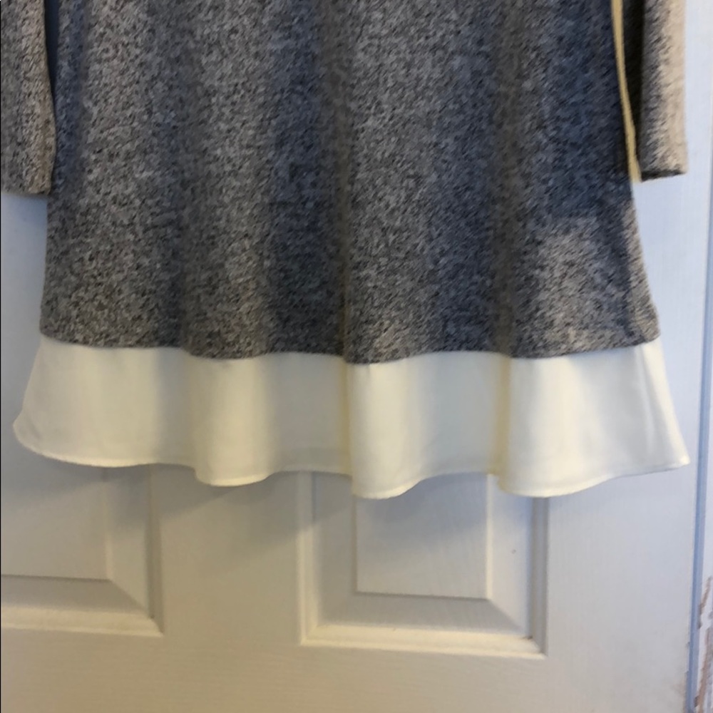 Gray tunic - Picture 3 of 3